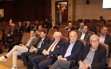 Tekstil Sektöründe ABD Pazarında Avantaj Arıyor: Yeni Vergi Düzenlemeleri ve Uzak Ülkeler Stratejisi Masada