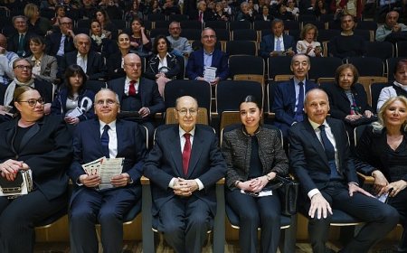 Müzik ve Ankara sevdalısı Cenap And anısına gerçekleştirilen açılış konseriyle başkentte çoksesli müziğin coşkusu başladı