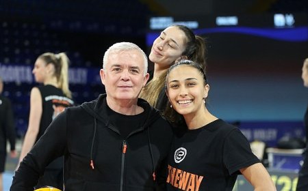 Eczacıbaşı Dynavit’in, AXA Sigorta Kupa Voley Kadınlar Yarı Finalde rakibi Vakıfbank