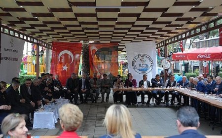 Burhaniye’de bayramlaşma töreni yapıldı