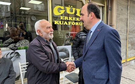Başkan Altay iftar öncesi ve teravih sonrası Konya’lılarla buluştu.