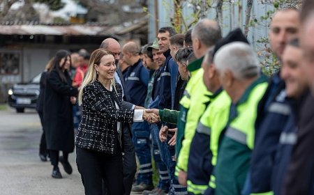Başkan Mutlu belediye çalışanlarıyla bayramlaştı