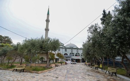 Buca’da bayram hazırlığı: Mezarlıklar ve camiler temizlendi