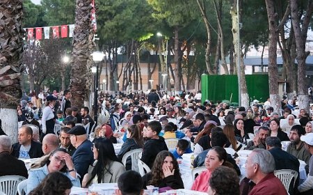 Menemen’de 10 bin kişilik Kadir Gecesi iftarı