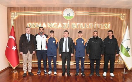 Başkan Aydın, milli sporcuları Dünya Şampiyonası’na uğurladı