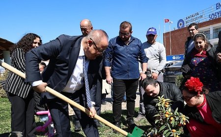 Down sendromlu çocuklar farkındalık gününde doyasıya eğlendi