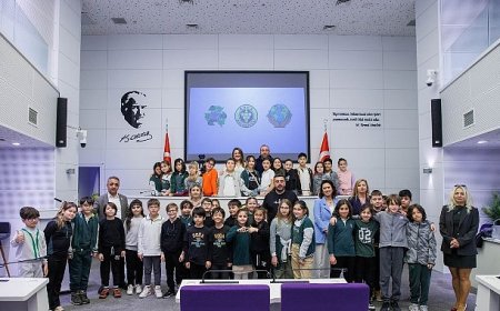 Başkan Görkem Duman, Bucalı çocukları makamında ağırladı