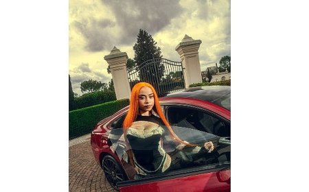 Yepyeni Mercedes-Benz CLA, Roma’daki yıldızlarla dolu dünya prömiyerinde etkileyici bir performans sergiledi    