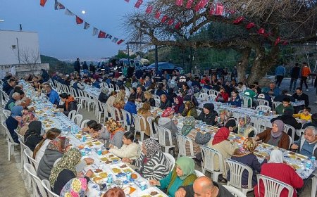 Başkan Abdullah Özyiğit, Yenişehirli vatandaşlarla iftar sofrasında buluştu