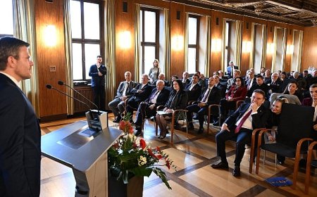 Başkan Muhittin Böcek “Kybele” ödülünü aldı