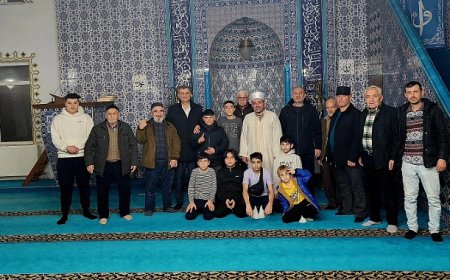 Başkan sezer iftardan sahura kadar hemşehrileri ile bir arada 