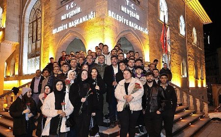 200 Öğrenci Başkanlık Makamında Sahur Yaptı