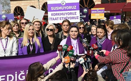 Bursalı kadınlardan 8 Mart yürüyüşü