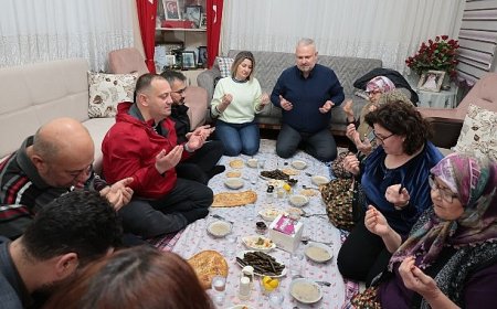 Başkan Pehlivan, orucunu şehit ailesiyle açtı