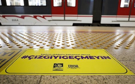 Narlıdere’den İzmir Metro’da güçlü mesaj: ÇİZGİYİGEÇMEYİN