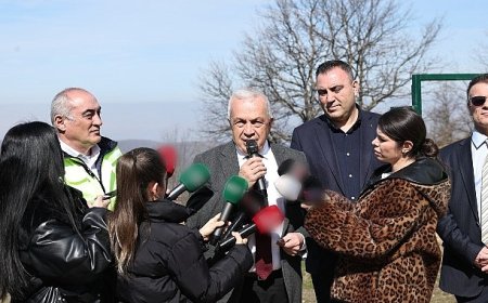 Nilüfer Belediyesi ahududu üretimi ile çiftçiye örnek olacak