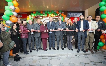 Menderes’te Sosyal Market ve Ücretsiz Çamaşırhane Kapılarını Açtı