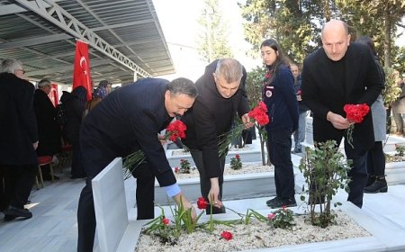 1 Mart Üsküdar Vapur faciasında şehit olan 392 kişi, büyük felaketin 67. yılında Gölcük’te düzenlenen anma töreninde bir kez daha hüzünle yâd edildi