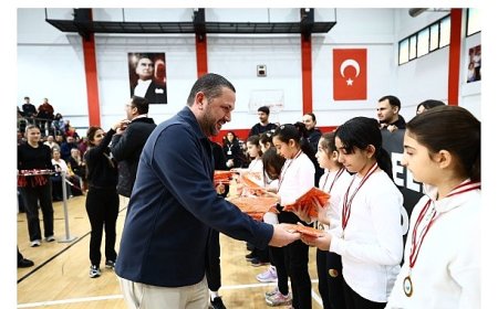 Balçova’daki Spor Turnuvasında Ortak Duruş: “Elinizi Zorbalığa Değil, Dostluğa Kaldırın”