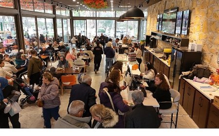 Menemenliler Aynısefa'yı çok sevdi