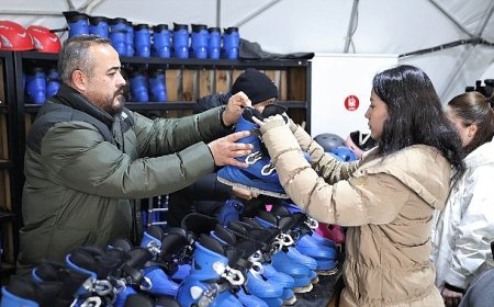 Sömestir Eğlencesinin Adresi Ahmet Çalık Buz Pateni Pisti Oldu