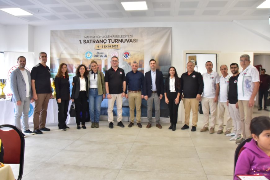 Manisa’da minik ‘şah-mat’çılar ödüllendi