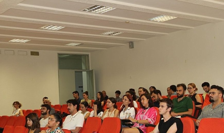 EÜ–GEE’de “Baskı Tabanlı İnce Film Organik-Perovskit Güneş Pilleri” Semineri