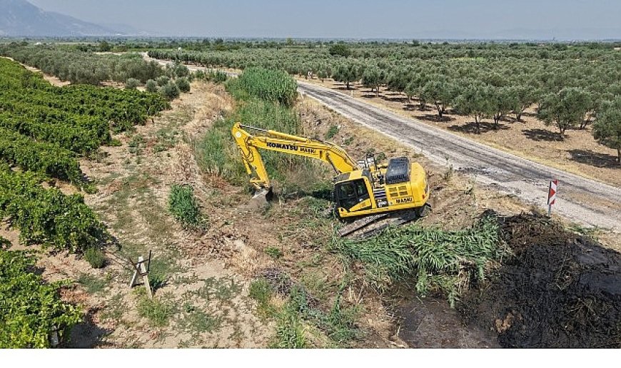 Gümülceli’de Dere Temizliğiyle Yangın Ve Taşkın Riskine Karşı Önlem