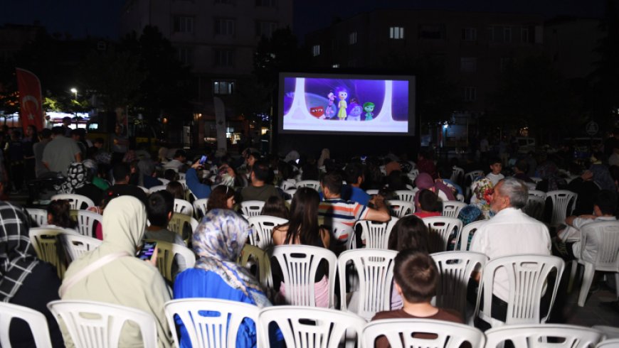 Bursa Osmangazi’de sinema geceleri