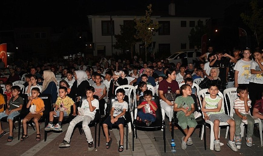 Osmangazi Belediyesi’nin sinema gecelerine yoğun ilgi