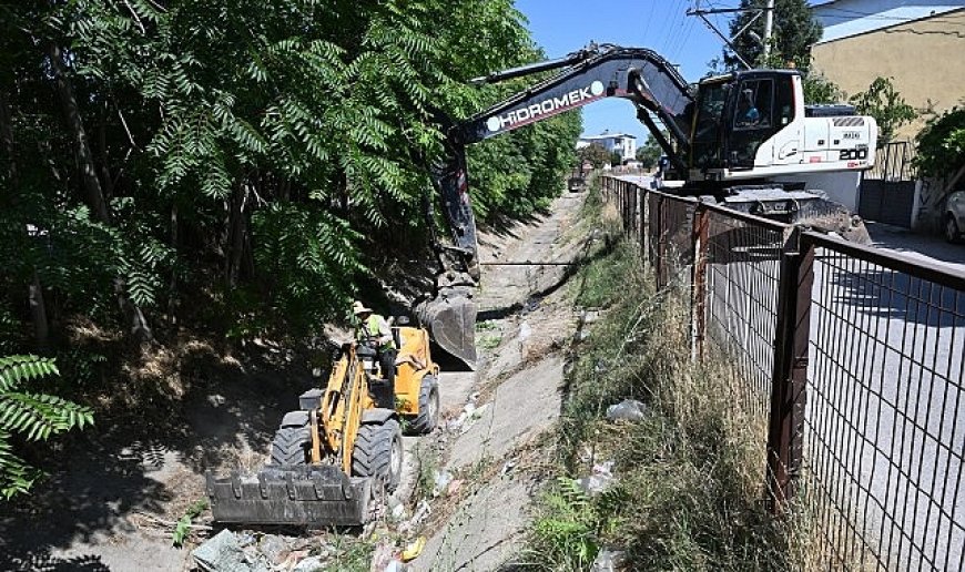 Fevzi Çakmak Mahallesi’nde Sulama Kanalları Temizlendi