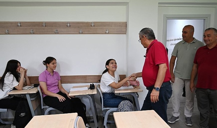 Kemer Belediyesi Kurs Merkezi’nde yeni eğitim öğretim dönemi başladı