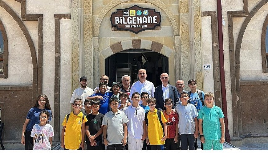 Başkan Altay ve Başkan Pekyatırmacı Bilgehane’de Yaz Etkinliklerine Katılan Öğrencilerle Buluştu