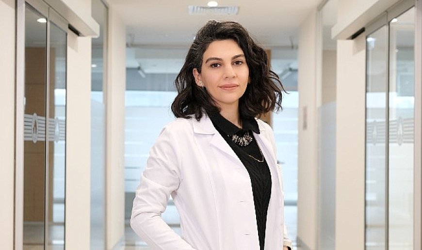 Regl, gebelik, menopoz… Diş etleri bu süreçlerden etkileniyor!