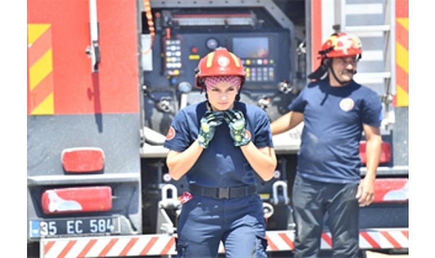 İzmir İtfaiyesi Çeşme’nin dört bir yanında görev başında