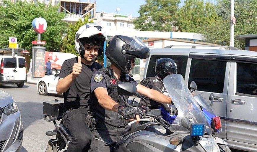 Bağcılar Belediyesi YKS’ye giren öğrencilerin yardımına koştu