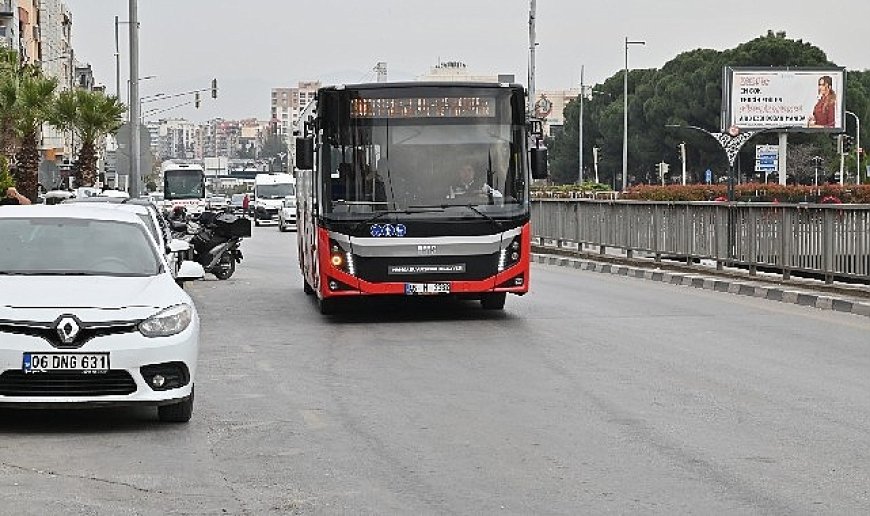 Manisa Büyükşehir Belediyesi YKS’de Öğrencilerin Yanında