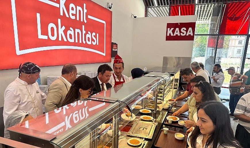 Osmangazi Belediyesi’nden Ferdi Zeyrek anısına yemek ikramı