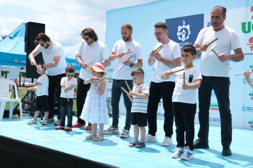 Kocaeli’de uçurtmalar gökyüzünü sardı