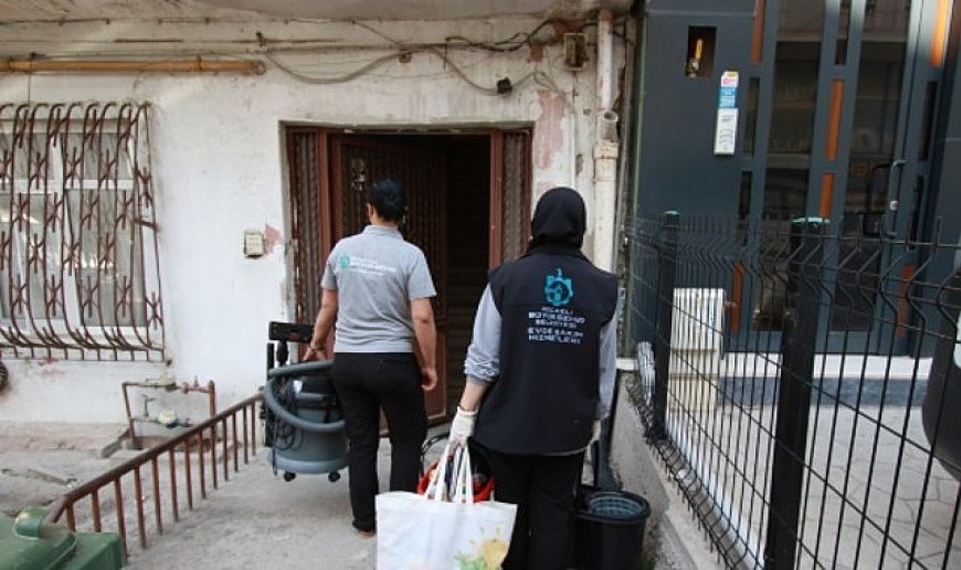 Büyükşehir’in “Evde Bakım Hizmeti” kalplere dokunuyor