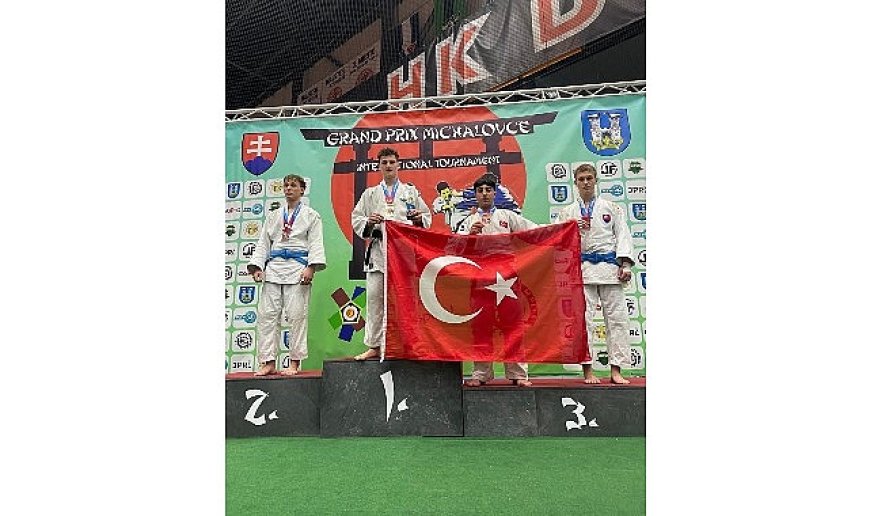 Osmangazili judoculardan tarihi başarı
