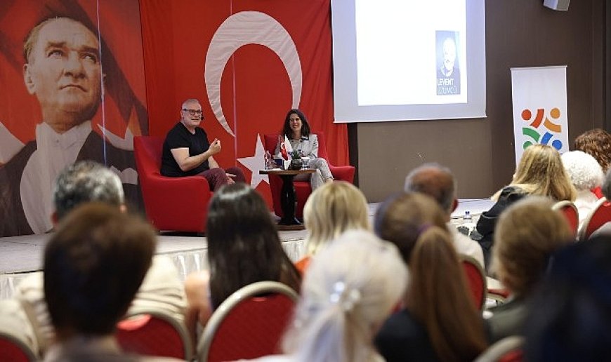 Levent Üzümcü, Çeşme’de ‘sanat ve yaşam’ üzerine konuştu
