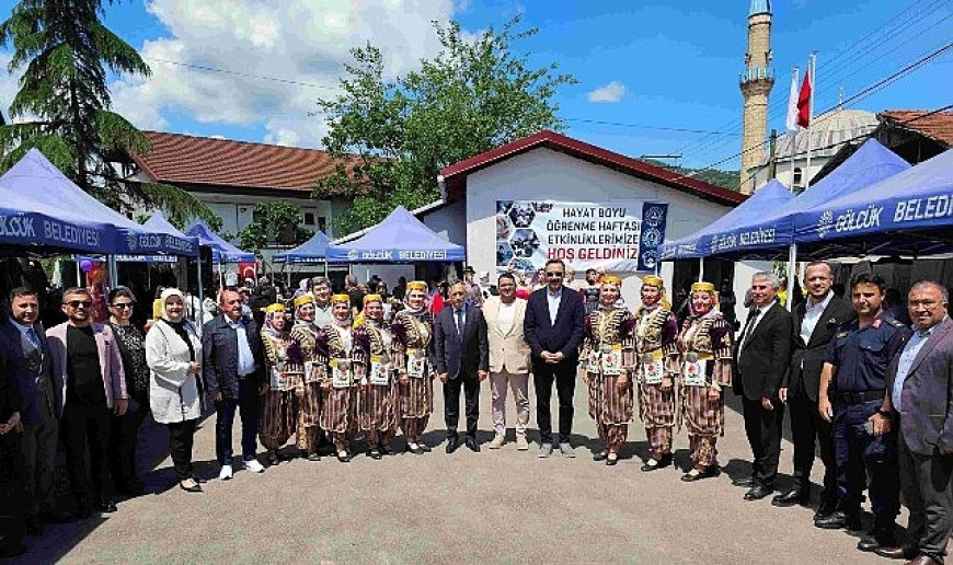 Gölcüklü Kadınlar El Becerilerini Siretiye’de Sergiledi