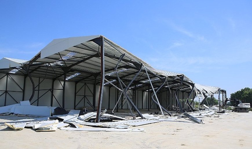 Nilüfer’de iki kaçak fabrika yerle bir edildi