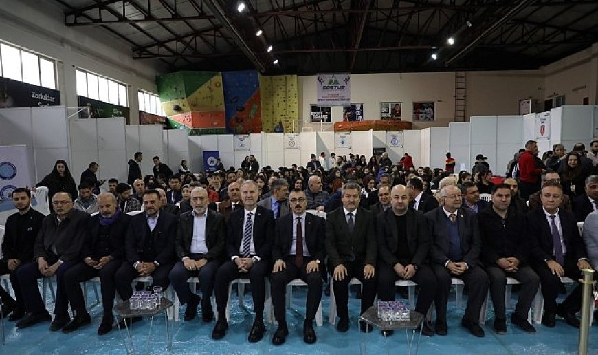 İnegöl’de 7. Üniversite ve Meslek Tanıtım Günleri Başladı
