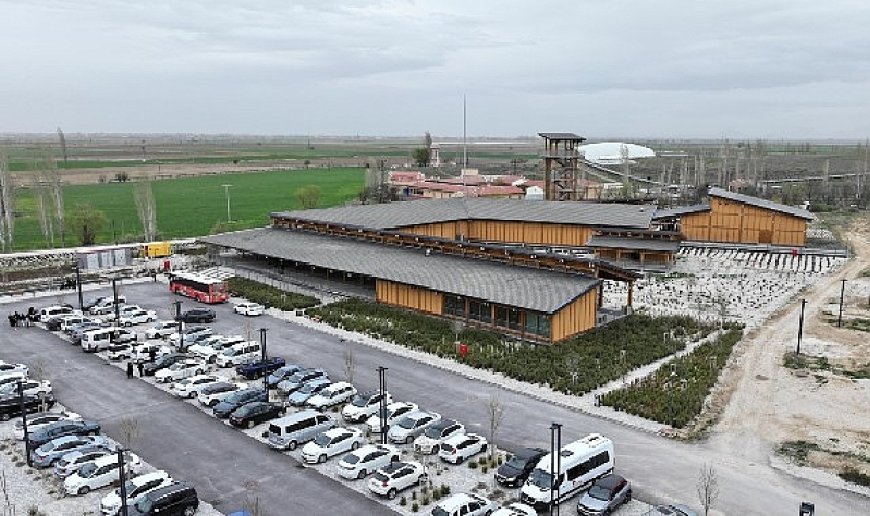 Konya Büyükşehir’e Ait Tanıtım Merkezleri Bayram Tatilinde de Gözde Mekanlar Oldu  Başkan Altay: “Herkesi Dört Mevsim Güzel Olan Konya’ya Davet Ediyorum”