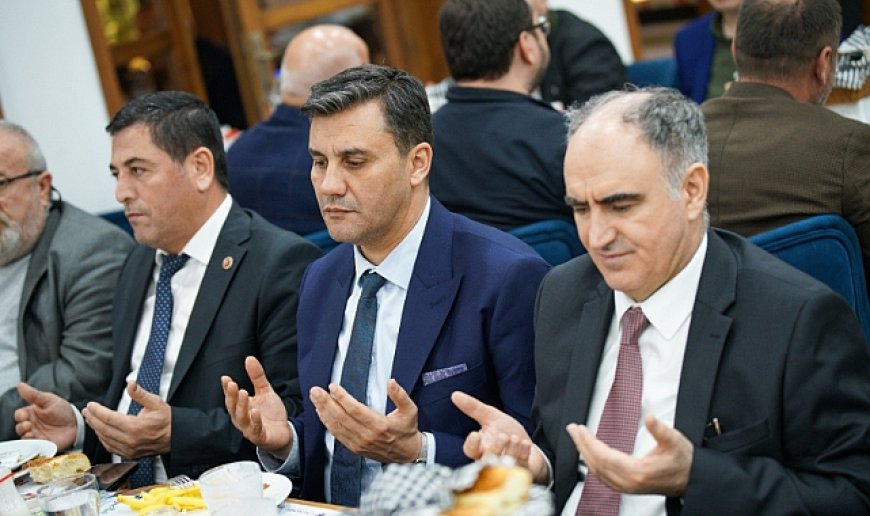 Büyükşehir Belediyesi Meclis Üyeleri İftar Sofrasında Buluştu