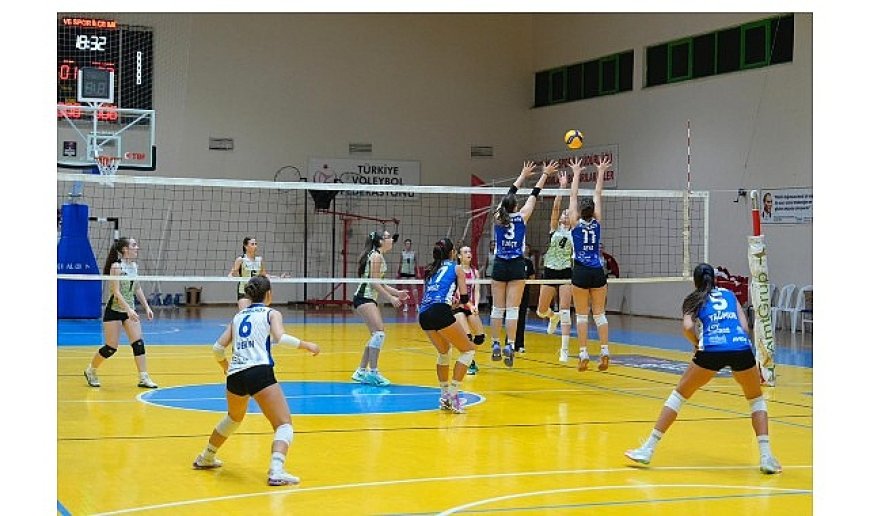 Burhaniye Belediyesi 4. Geleneksel Yıldız Kızlar Voleybol Turnuvası Sona Erdi