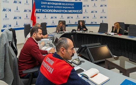 İzmir Büyükşehir Belediyesi’nden turuncu kod alarmı: Kriz masası devrede, tüm birimler sahada