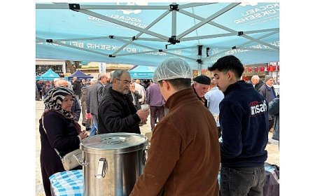Büyükşehir’den deprem şehitleri için çorba ikramı
